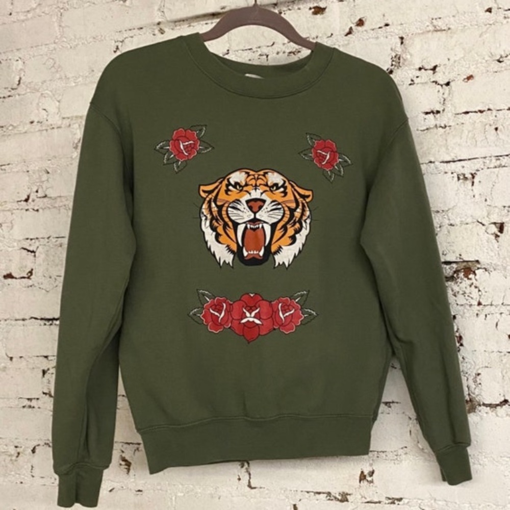 Tiger Roses Sweatshirt Army Green Made by Wound Up Size XS